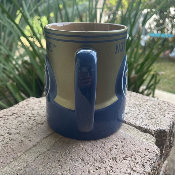 Boelter Brands Collegiate 2011 Notre Dame Sculpted Relief 16 oz Mug - Picture 7 of 15